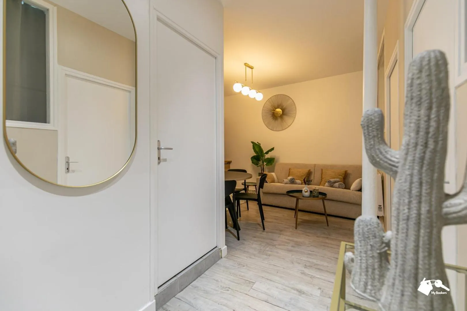 Apartment Mba - Petion Splendide Paris